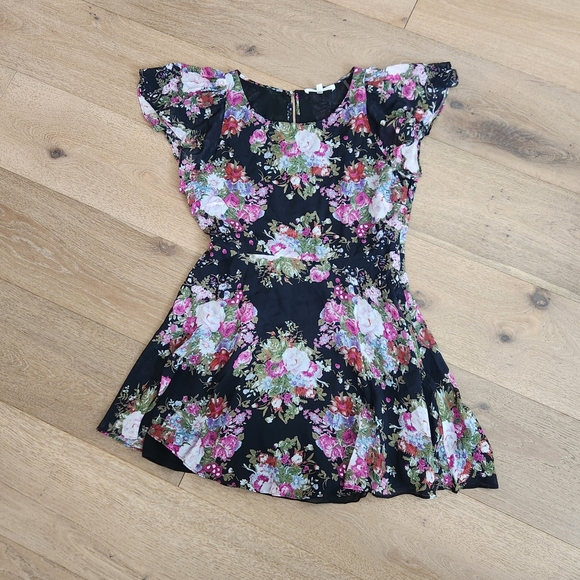 Loveshackfancy Garner Frill-Sleeve Floral Mini Dress, size 6 - Picture 3 of 13